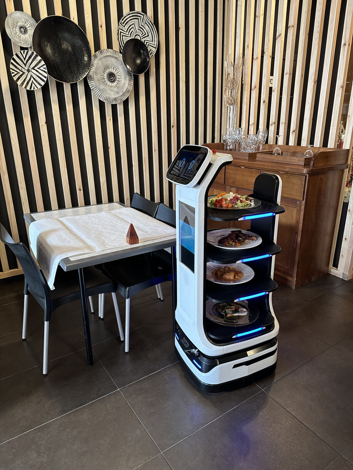 uServe hospitality environment